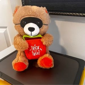 Halloween Trick or Treat Hallmark Bear with black Eye Mask